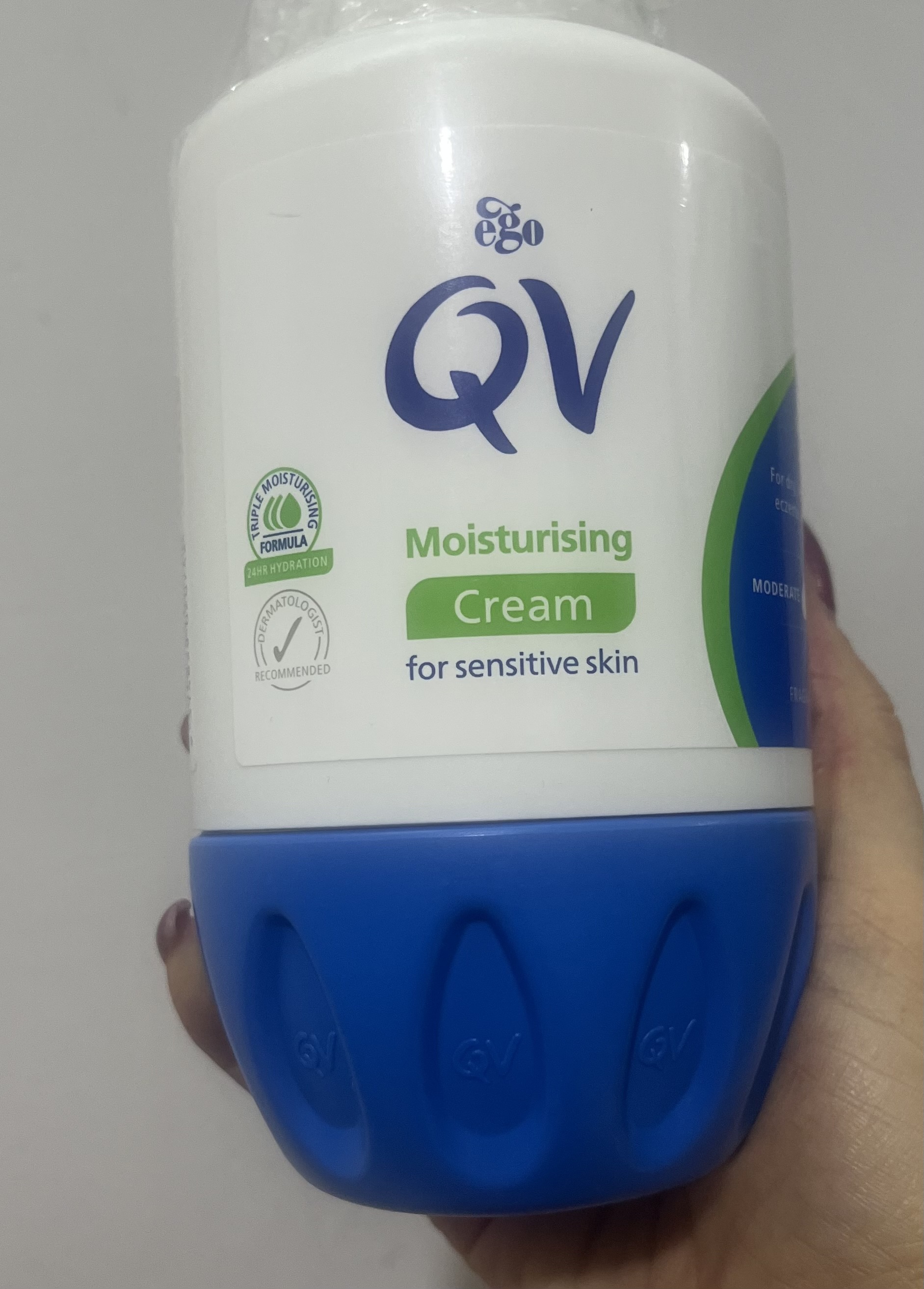 کرم شب مغذی QV مویسچرینگ حجم 500gr مناسب پوست حساس (اورجینال)